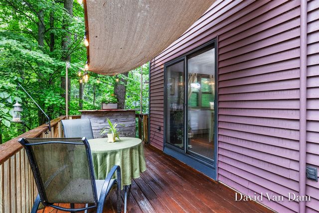 7920 Fitzsimmons Court, Alto, MI 49302