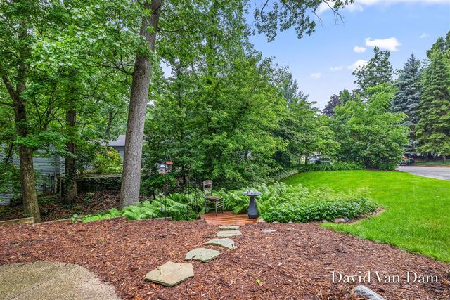 7920 Fitzsimmons Court, Alto, MI 49302