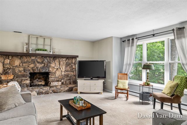 7920 Fitzsimmons Court, Alto, MI 49302