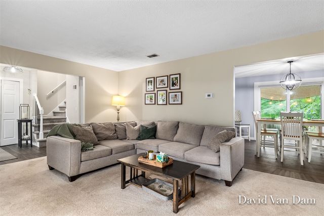 7920 Fitzsimmons Court, Alto, MI 49302