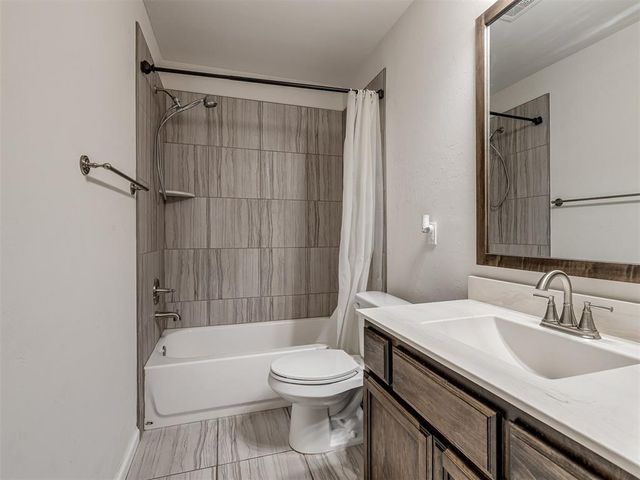 1107 SE 17th Terrace, Newcastle, OK 73065