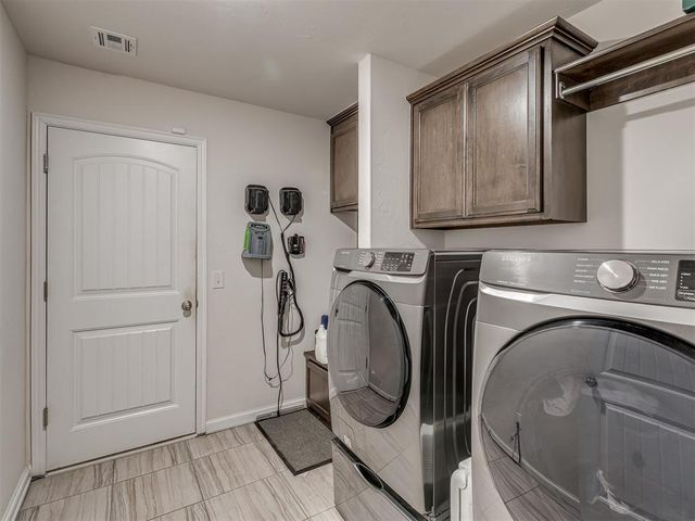 1107 SE 17th Terrace, Newcastle, OK 73065