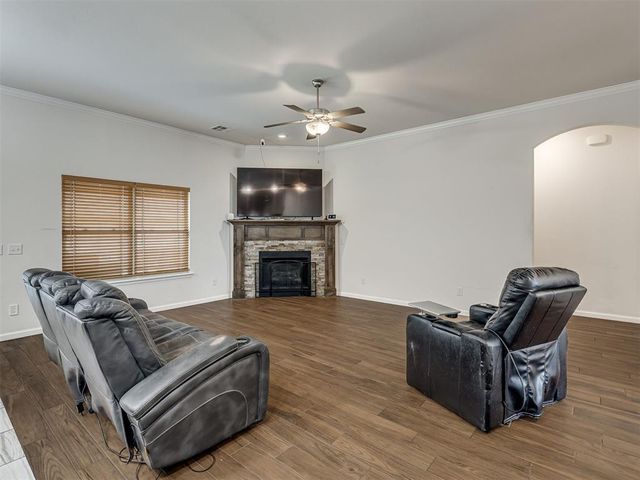 1107 SE 17th Terrace, Newcastle, OK 73065