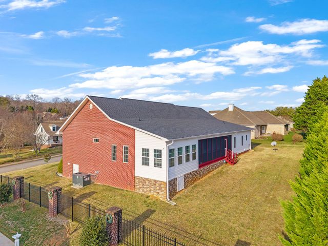 504 Lynnwood Drive, Athens, TN 37303