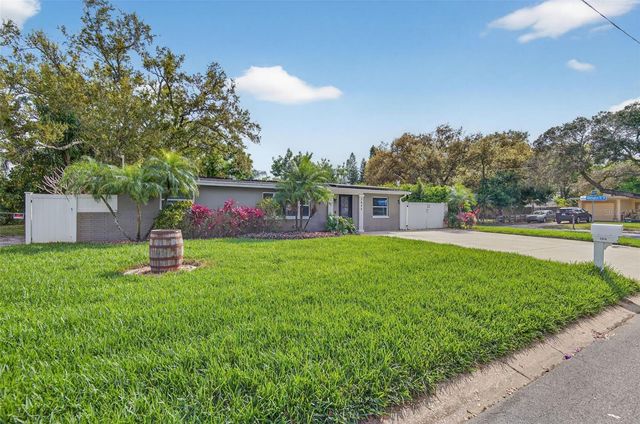 2846 HUNTINGTON DRIVE, Largo, FL 33771