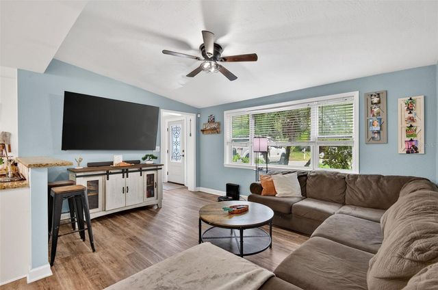 2846 HUNTINGTON DRIVE, Largo, FL 33771