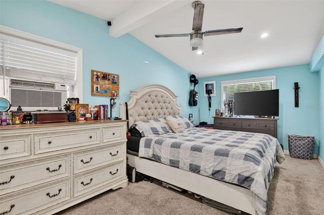 2846 HUNTINGTON DRIVE, Largo, FL 33771