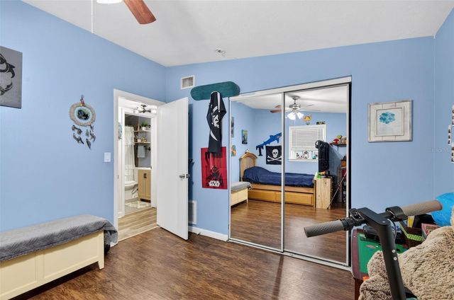 2846 HUNTINGTON DRIVE, Largo, FL 33771