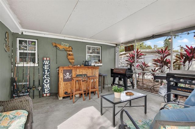 2846 HUNTINGTON DRIVE, Largo, FL 33771