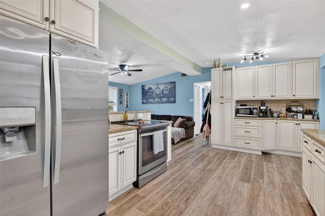 2846 HUNTINGTON DRIVE, Largo, FL 33771