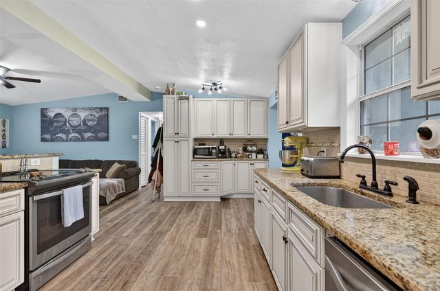 2846 HUNTINGTON DRIVE, Largo, FL 33771