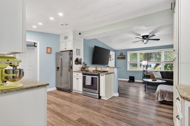 2846 HUNTINGTON DRIVE, Largo, FL 33771