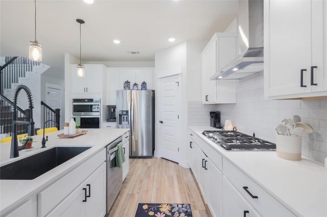 141 Janelle LN, Liberty Hill, TX 78642