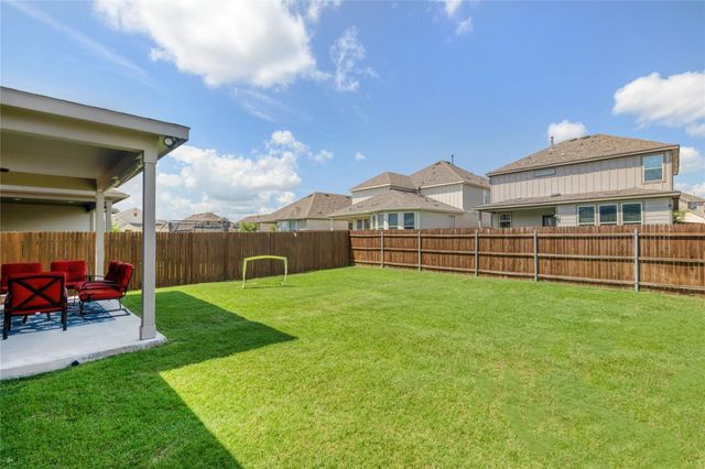 141 Janelle LN, Liberty Hill, TX 78642