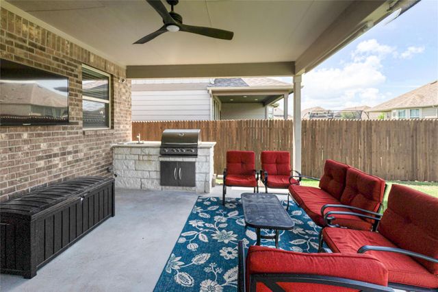 141 Janelle LN, Liberty Hill, TX 78642