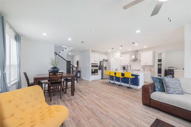141 Janelle LN, Liberty Hill, TX 78642