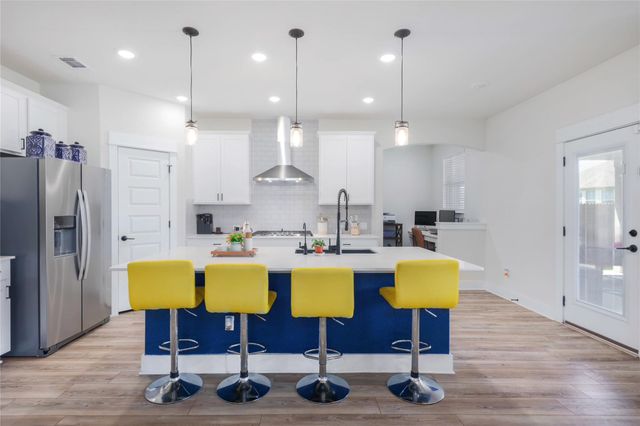 141 Janelle LN, Liberty Hill, TX 78642