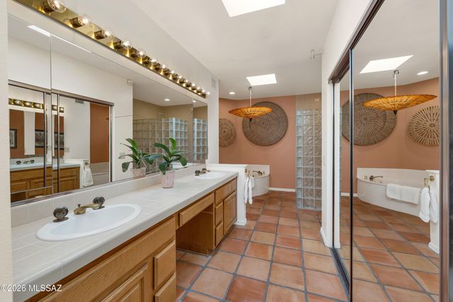 38025 S Eagle Drive, Tucson, AZ 85739