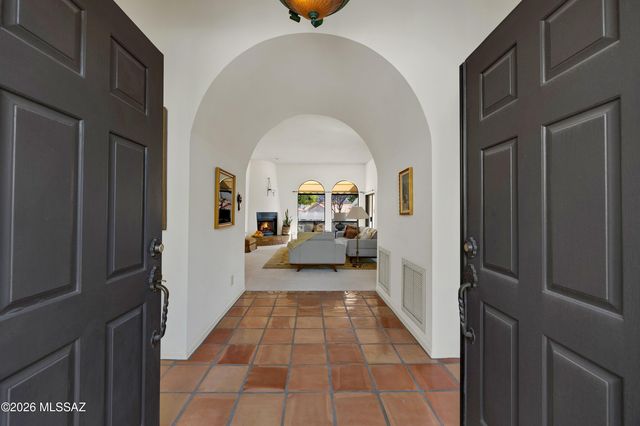 38025 S Eagle Drive, Tucson, AZ 85739