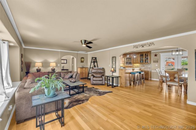 8503 E 136th Street North, Collinsville, OK 74021