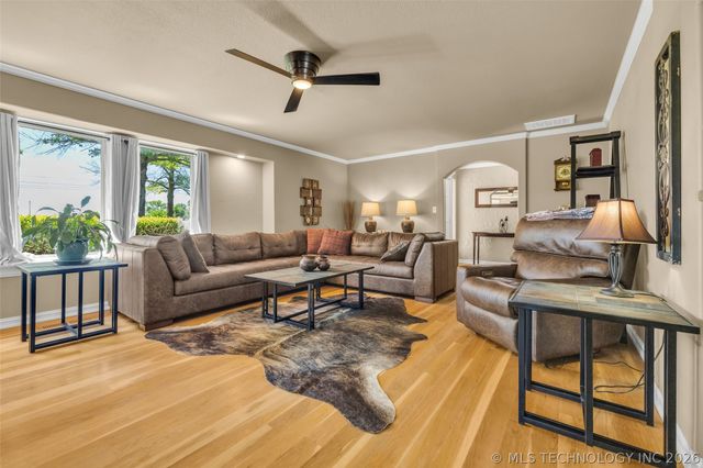8503 E 136th Street North, Collinsville, OK 74021