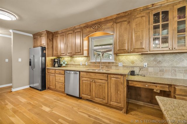 8503 E 136th Street North, Collinsville, OK 74021