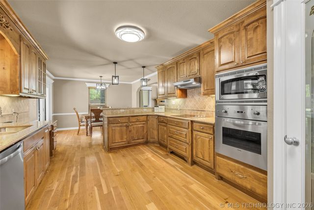 8503 E 136th Street North, Collinsville, OK 74021