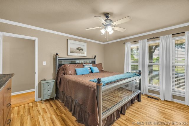 8503 E 136th Street North, Collinsville, OK 74021