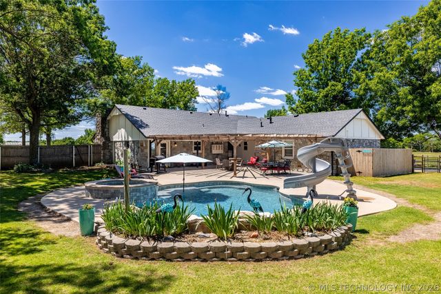 8503 E 136th Street North, Collinsville, OK 74021