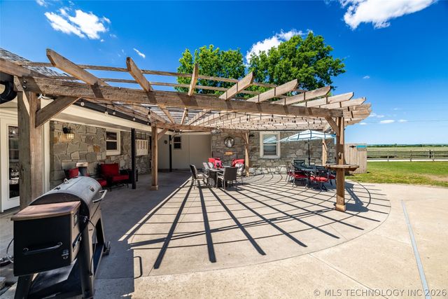 8503 E 136th Street North, Collinsville, OK 74021