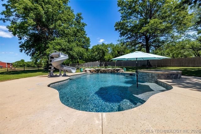 8503 E 136th Street North, Collinsville, OK 74021