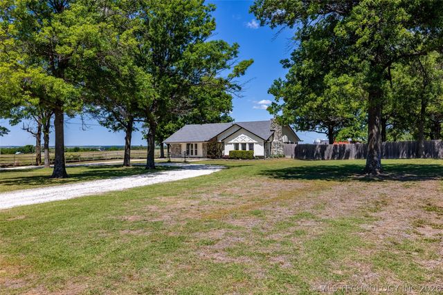 8503 E 136th Street North, Collinsville, OK 74021
