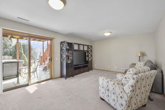 5915 Running Deer Trail, Mcfarland, WI 53558