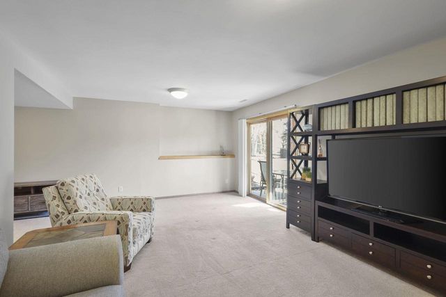 5915 Running Deer Trail, Mcfarland, WI 53558