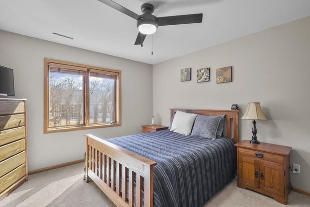 5915 Running Deer Trail, Mcfarland, WI 53558