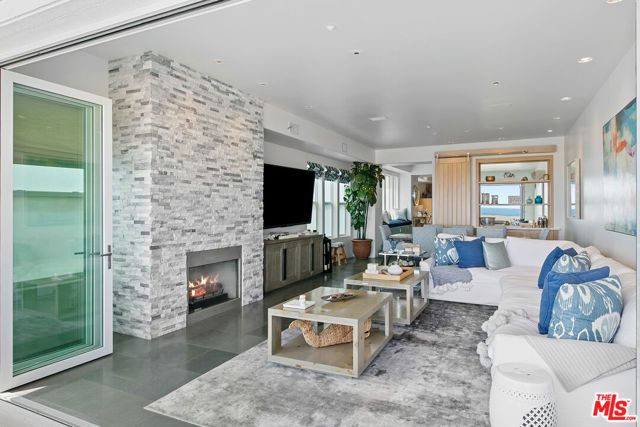 1341 Palisades Beach Road, Santa Monica, CA 90401