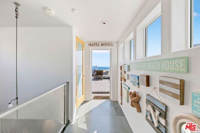 1341 Palisades Beach Road, Santa Monica, CA 90401