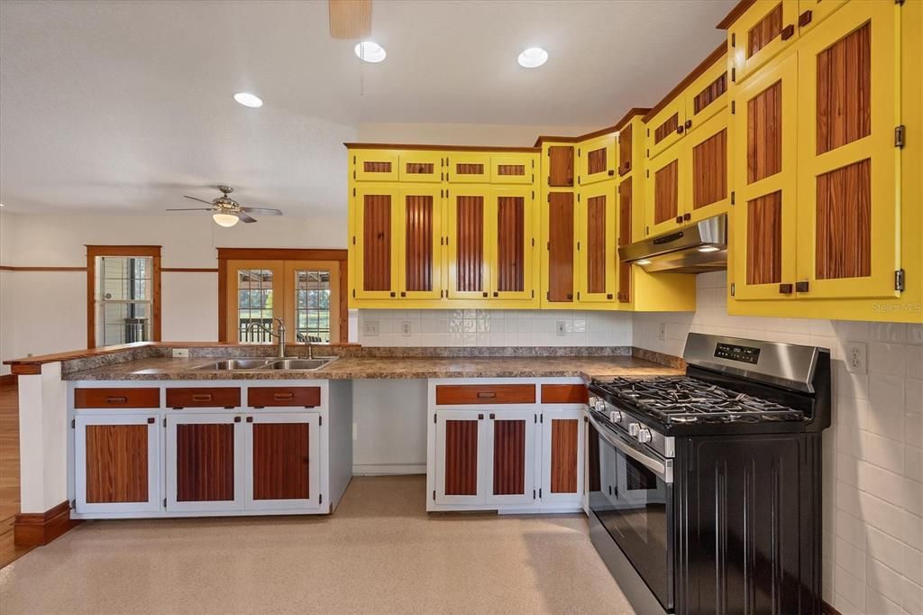 Image 18 of property listing at 26806 GOPHER HILL ROAD, Myakka City, FL 34251
