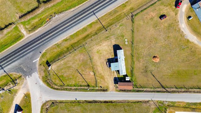 9157 Highway 105 E, Navasota, TX 77868