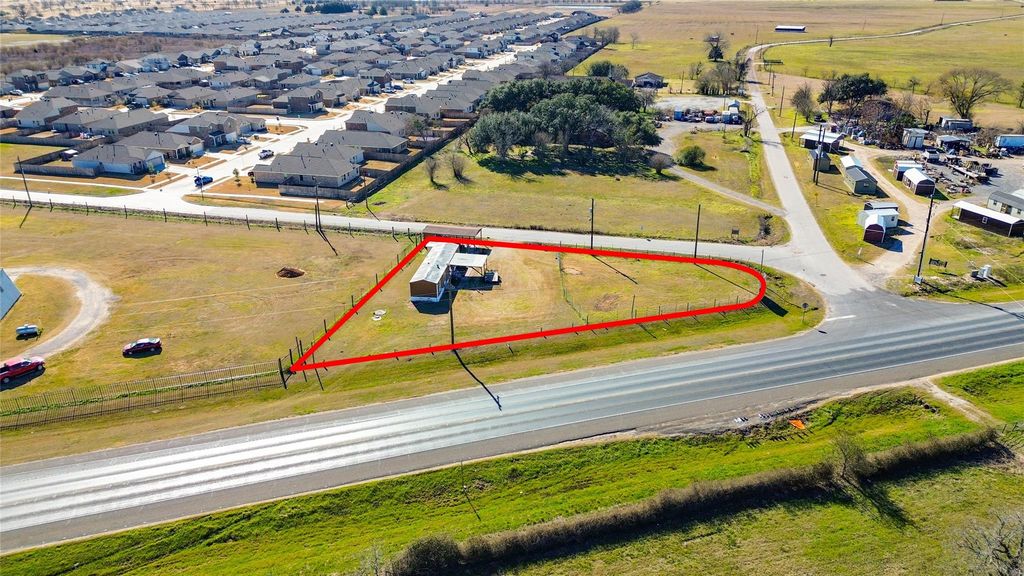 9157 Highway 105 E, Navasota, TX 77868