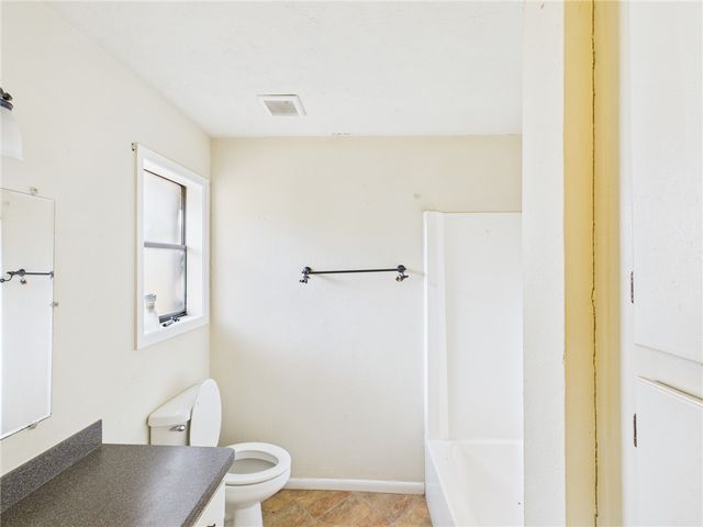 3015 Westwood Main Drive, Bryan, TX 77807