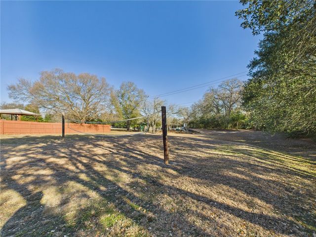 3015 Westwood Main Drive, Bryan, TX 77807