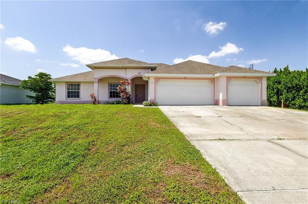 1920 NE 20th PL, CAPE CORAL, FL 33909 — exterior