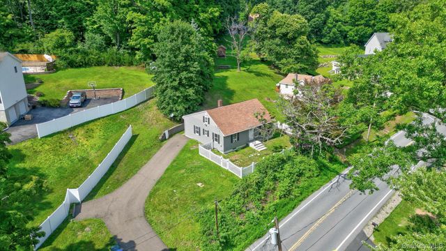 16 Clove Road, Salisbury Mills, NY 12577