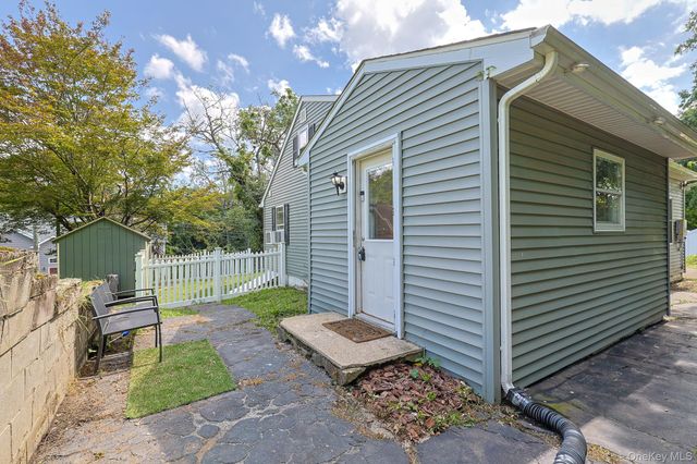 16 Clove Road, Salisbury Mills, NY 12577