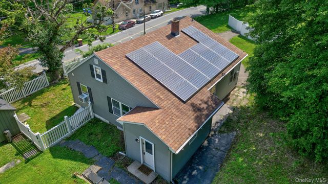 16 Clove Road, Salisbury Mills, NY 12577