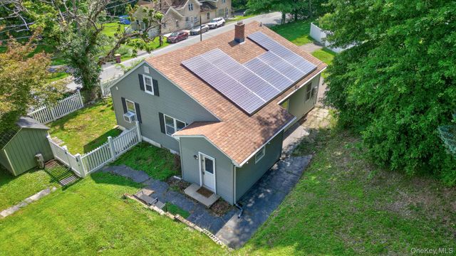 16 Clove Road, Salisbury Mills, NY 12577