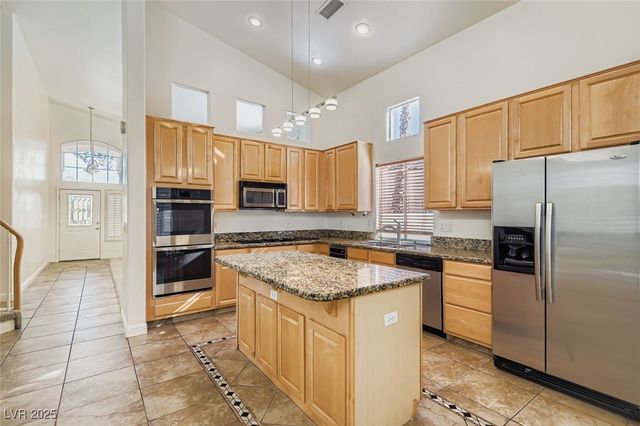 2012 Summerside Court, Henderson, NV 89012