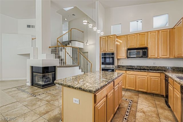 2012 Summerside Court, Henderson, NV 89012