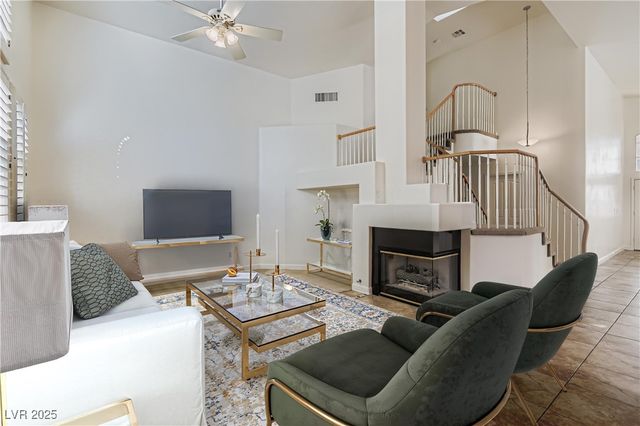 2012 Summerside Court, Henderson, NV 89012